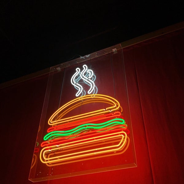 Foto scattata a Burger Joint da Anas il 5/24/2023