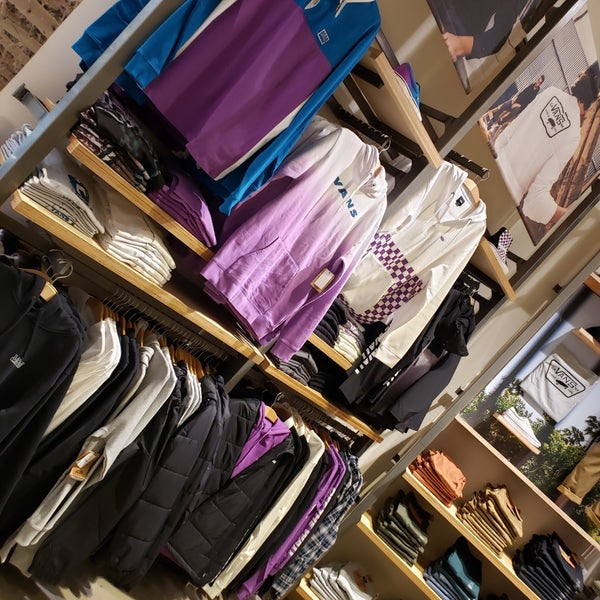 Vans Store Shoe Store in Bloomington