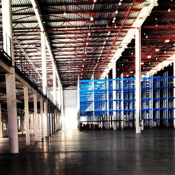 Томский логистический центр томск. Бизнес логистика томск. Межениновская птицефабрика томск поселок светлый. Логистический центр. Томский логистический центр.