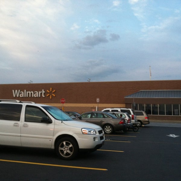 Walmart Supercenter Big Box Store in Mechanicsburg