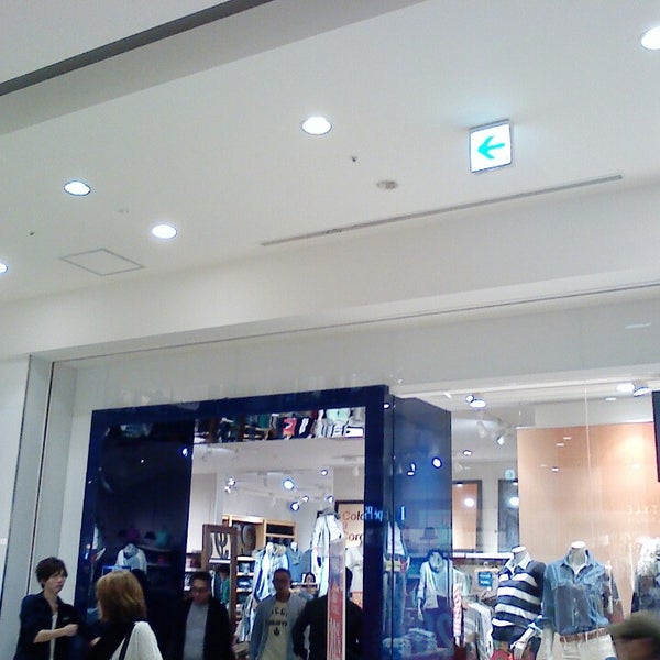 Gap Clothing Store In 都筑区 Gap Clothing Store In 都筑区
