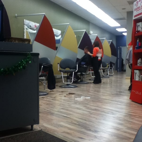 Great Clips Hair Salon in Manhattan