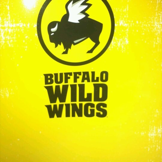 Снимок сделан в Buffalo Wild Wings пользователем Eric B. 10/30/2012.
