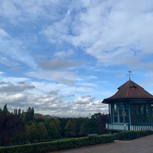 Photo taken at Horniman Museum and Gardens by Xin Sian C. on 10/16/2019