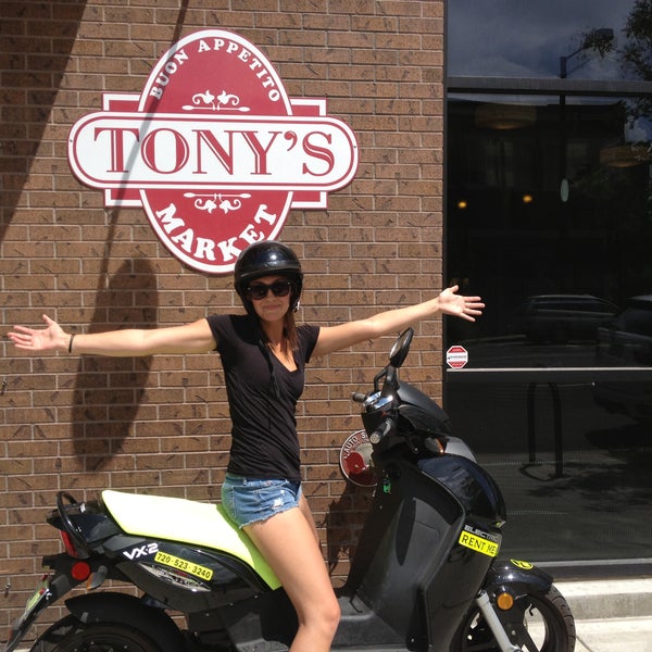 We advise our scooter renters to grab a DELICIOUS sandwich and more, then head south to Alameda and turn west. In 17 fun scooter miles, they are at Red Rocks Amphitheater to enjoy their TONY'S lunch.