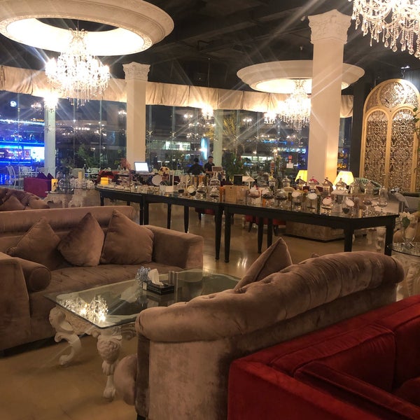 Photo taken at Tea club by Abdullah on 11/20/2019