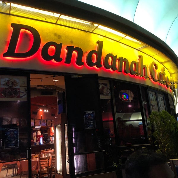 Foto tirada no(a) Dandanah Cafe &amp; Grill por Saleh F. em 7/30/2019