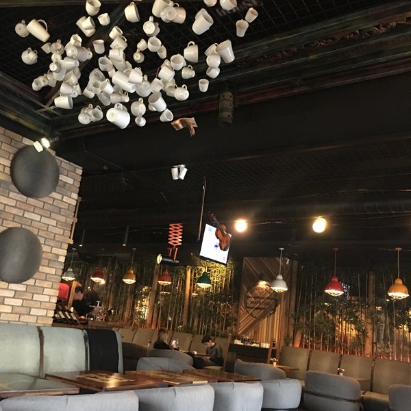 Foto diambil di hoUse Lounge Bar oleh Özlem Adıbelli pada 2/9/2018