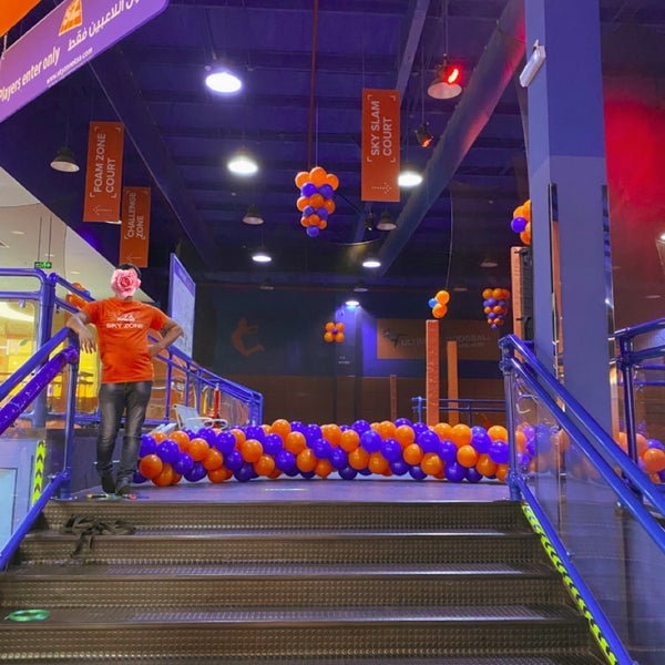 Photos at ‏Sky Zone - Trampoline Park | سكاي زون - مدينة الترامبولين -  الملقا - المكان مول - الملقا