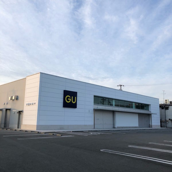 Gu 松阪店 衣料品店