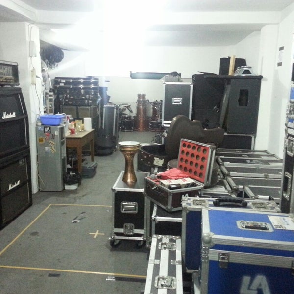 Усилитель l. Усилитель tribal t4100 la sound. Усилитель tribal l. Sound 300wt. La sound.