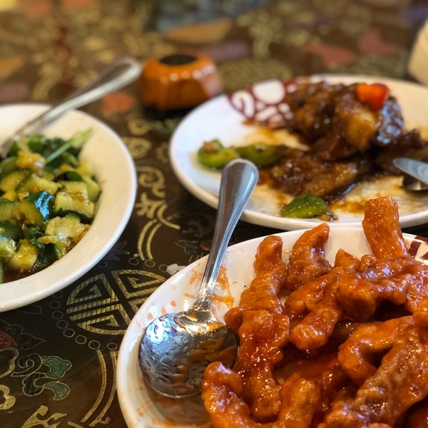 Сычуань ресторан спб. Ресторан китайской кухни старый сычуань. Старый сычуань ресторан. Старый сычуань лубянский проезд. Китайский ресторан старый сычуань на юго-западной.