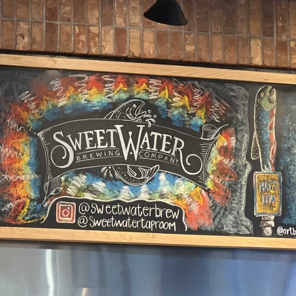 Foto tirada no(a) SweetWater Brewing Company por Spencer C. em 10/26/2022