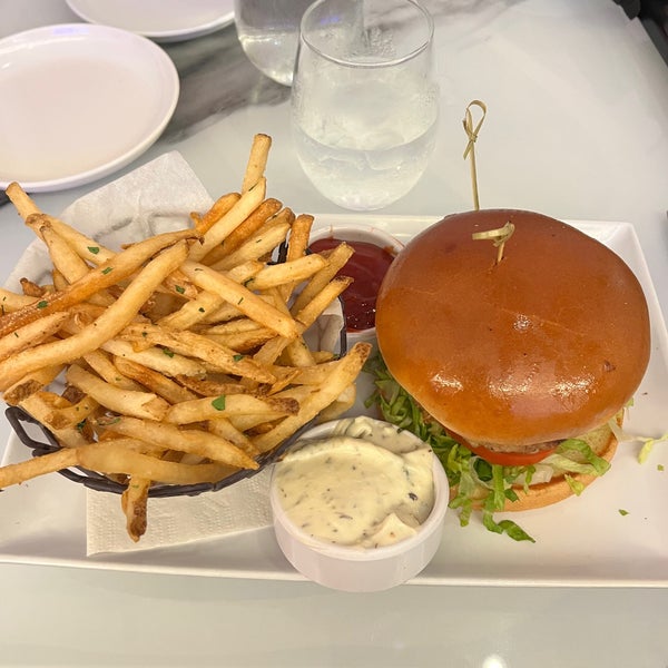 Sugar Factory Hollywood 3 tips from 565 visitors