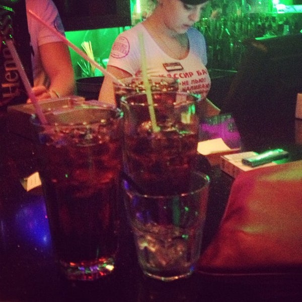 Foto diambil di Килев bar oleh Катя Б. pada 6/16/2013
