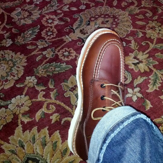 Red Wing Shoe Store in Northwest Side