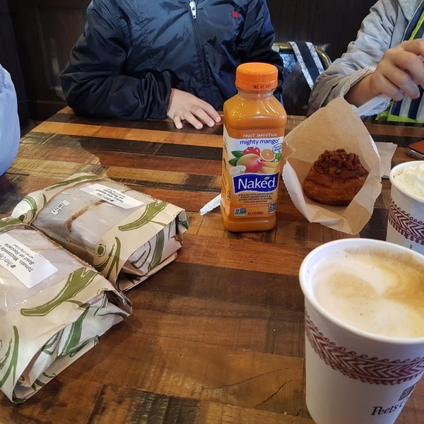 10/2/2017에 JaeHoon J.님이 Peet&#39;s Coffee &amp; Tea에서 찍은 사진