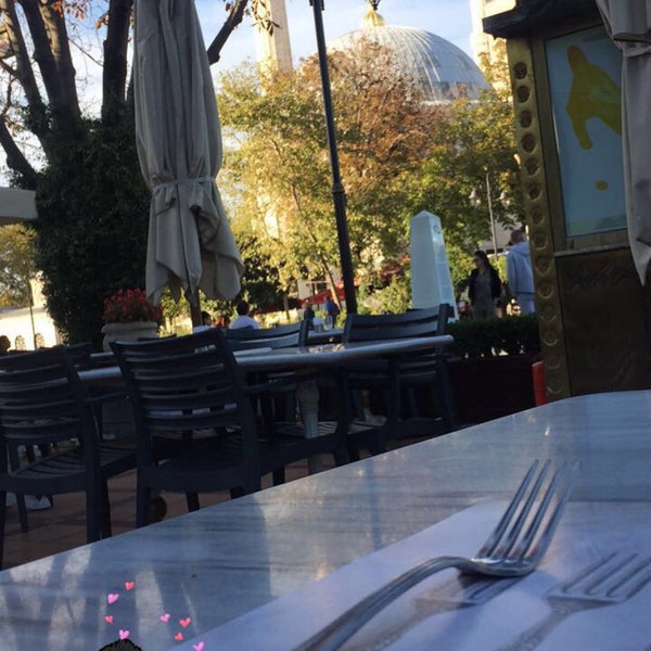 9/23/2019に#عبآدي_ ي.がMihri Restaurant &amp; Cafeで撮った写真