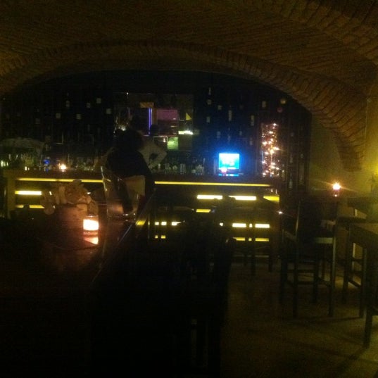 12/19/2012 tarihinde Ida P.ziyaretçi tarafından Wine Bar Basement'de çekilen fotoğraf
