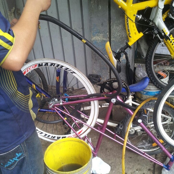 9/20/2013にYumada F.がTaller de bicicletasで撮った写真