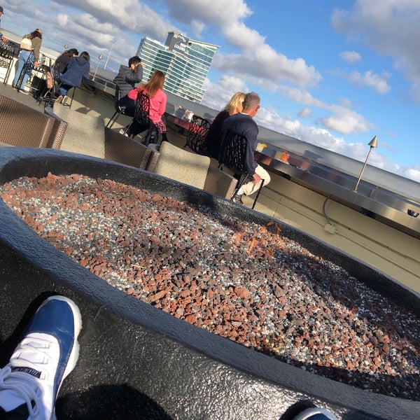 Photo taken at Altitude Sky Lounge by Michel S. on 5/28/2019