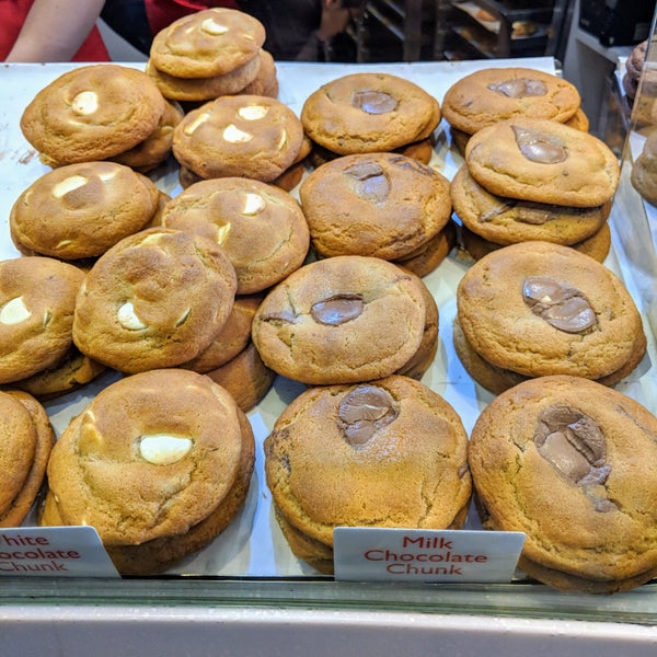 4/7/2018에 Abdulaziz B.님이 Ben&#39;s Cookies에서 찍은 사진