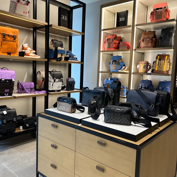 GENTING HIGHLANDS, MALAYSIA- DEC 03, 2018 : Coach Outlet At Genting  Highlands Premium Outlets, Malaysia. Coach Inc. Based In New York City Is A  Luxury Fashion Company Known For Accessories For Women