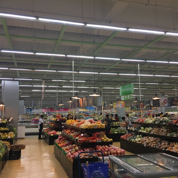 SM Supermarket Fruit and Vegetable Store