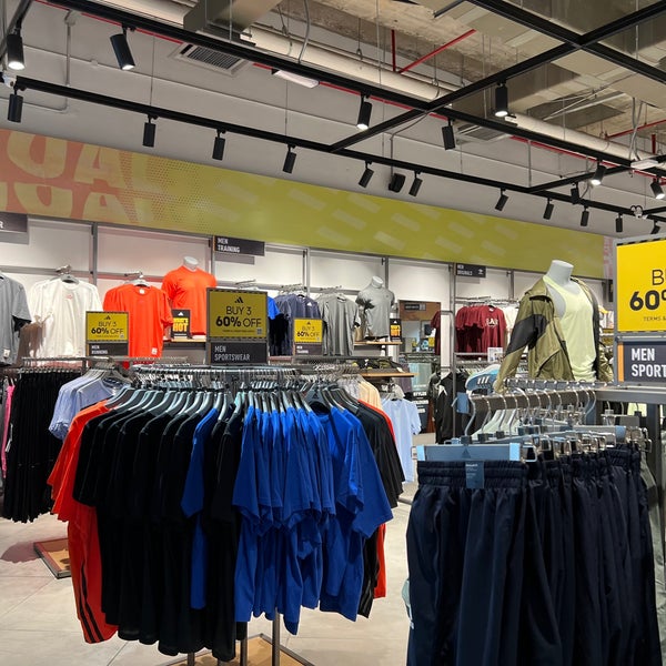 Ghitorni adidas outlet new arrivals