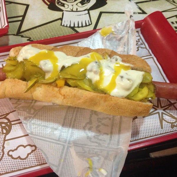 Photo taken at Pugg Hot Dog Gourmet by Daiana F. on 4/17/2014