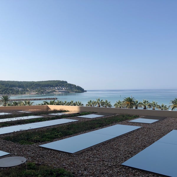 Пляж Черногории sani Beach