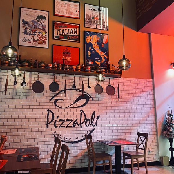 Foto scattata a Pizzapoli da ABDULMAJEED 92 ♍️ il 11/19/2022