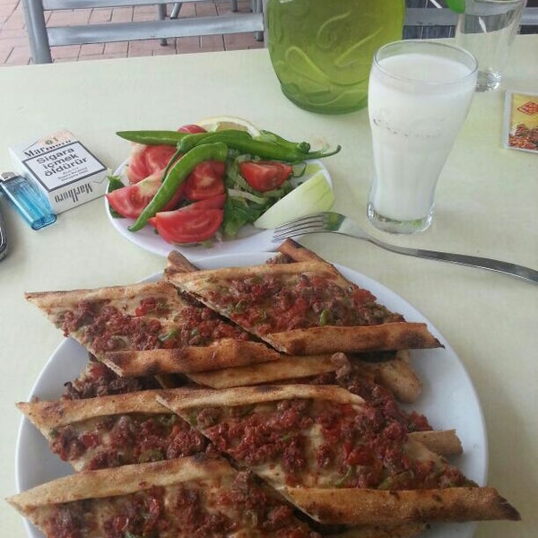 Konyalılar Etli Pide Kumluca�da Türk Restoranı