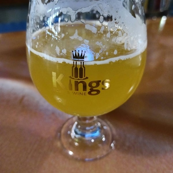 Photo taken at Kings Beer &amp; Wine by Matthew M. on 1/9/2022