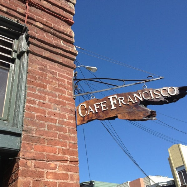 รูปภาพถ่ายที่ Cafe Francisco โดย Анна С. เมื่อ 6/12/2013