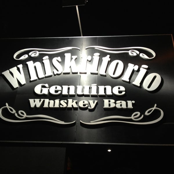 Foto tirada no(a) Whiskritorio Pub por Thiare C. em 1/12/2013