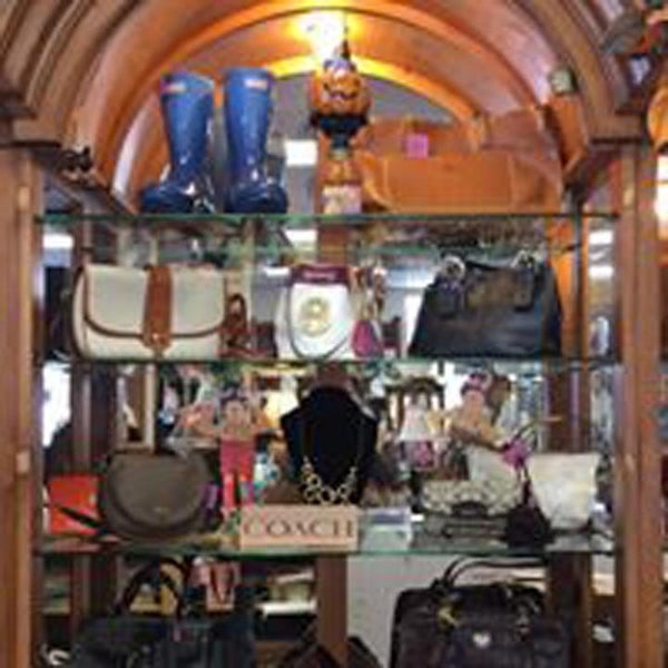 Treasure House Resale Shop Glen Ellyn, IL