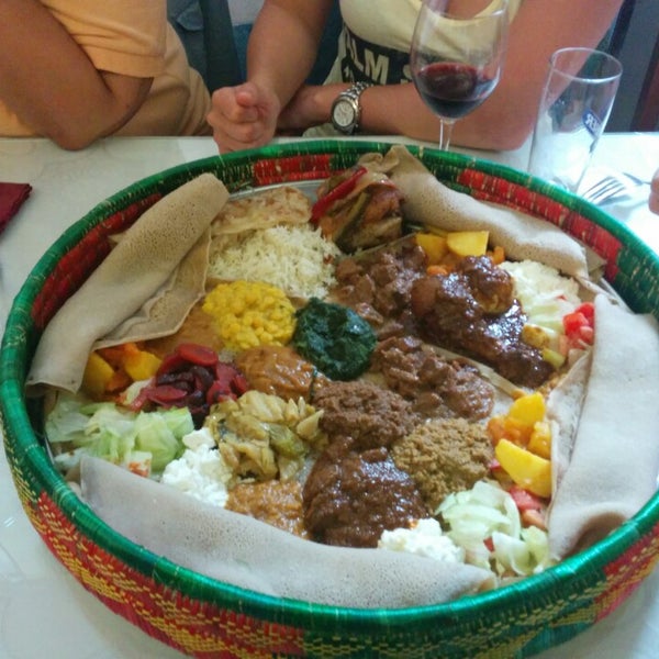 Foto scattata a Restaurante Etiope NURIA da Pablo S. il 5/31/2014