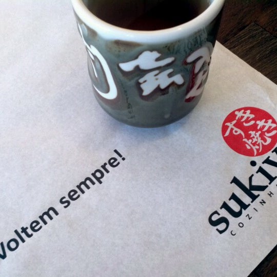 รูปภาพถ่ายที่ Sukiyaki Cozinha Oriental โดย Michel K. เมื่อ 12/18/2012