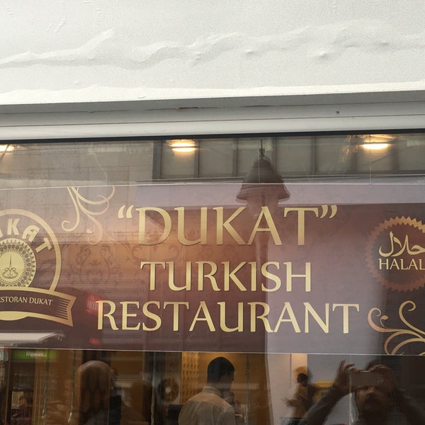 รูปภาพถ่ายที่ Turkish Restaurant Dukat โดย 🔵Kubilay . เมื่อ 10/30/2016