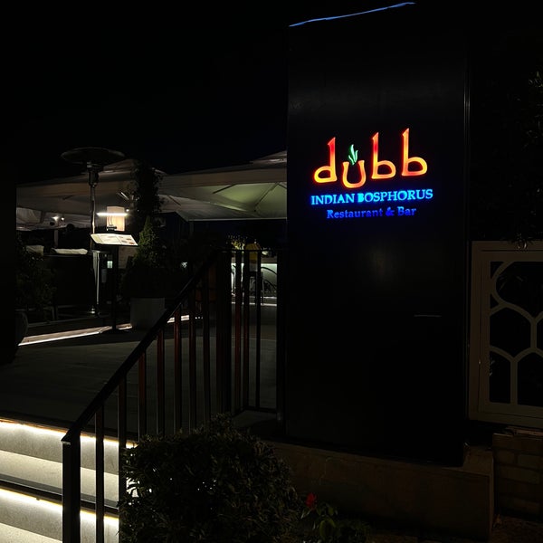 Foto scattata a Dubb Indian Bosphorus Restaurant da 🌧 il 8/18/2022