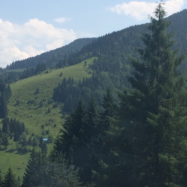 Прикарпатье посёлок Верховина