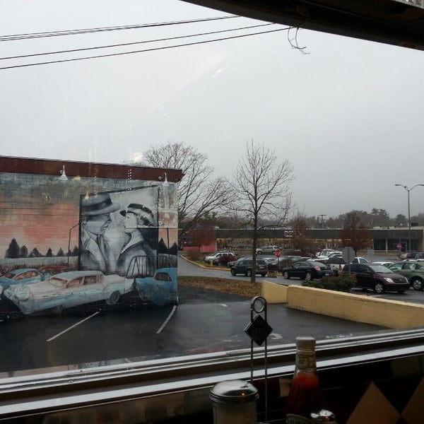Photo taken at Post Road Diner by Jeremy F. on 11/17/2013