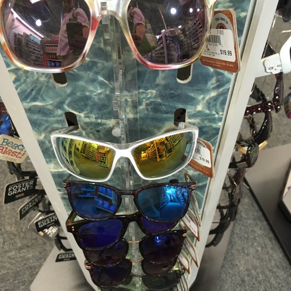 CVS pharmacy Edgewater 8 tips from 917 visitors