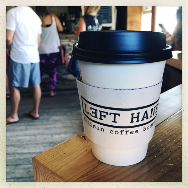 Foto tirada no(a) Left Hand Coffee por Domenick Raymond em 7/6/2016