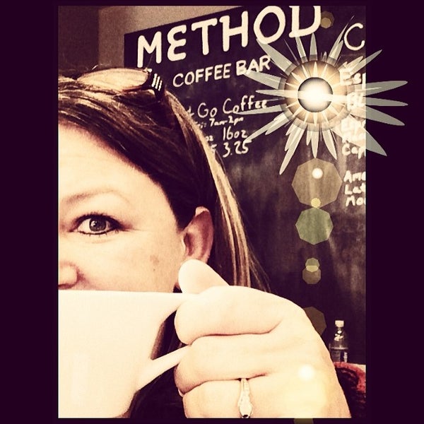 รูปภาพถ่ายที่ Method Coffee Bar โดย Shari เมื่อ 2/18/2014