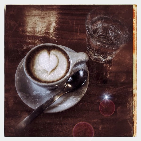 Foto tirada no(a) Method Coffee Bar por Shari em 3/1/2014