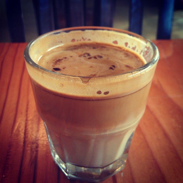 Foto tirada no(a) Method Coffee Bar por Shari em 9/24/2013