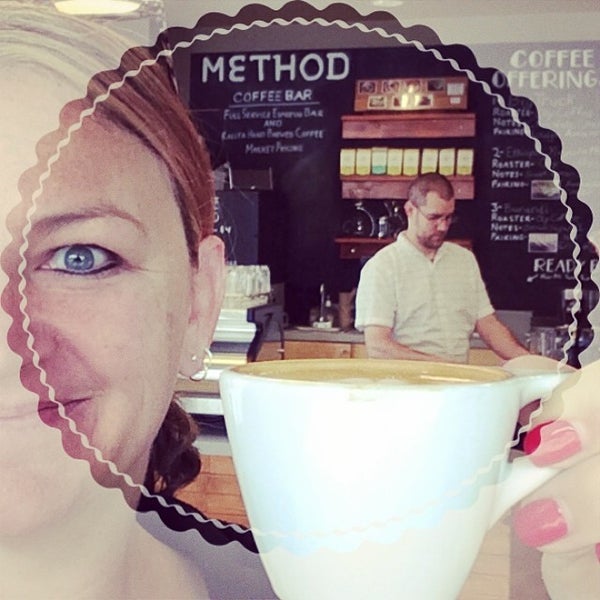 รูปภาพถ่ายที่ Method Coffee Bar โดย Shari เมื่อ 6/2/2014