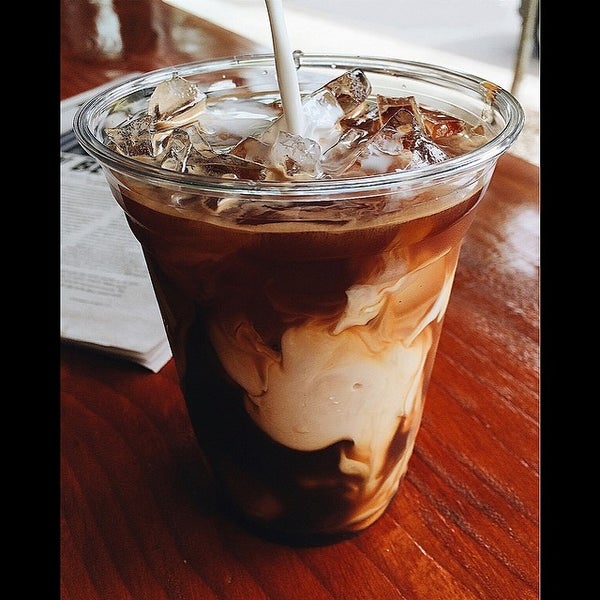 Das Foto wurde bei Method Coffee Bar von Shari am 5/23/2014 aufgenommen